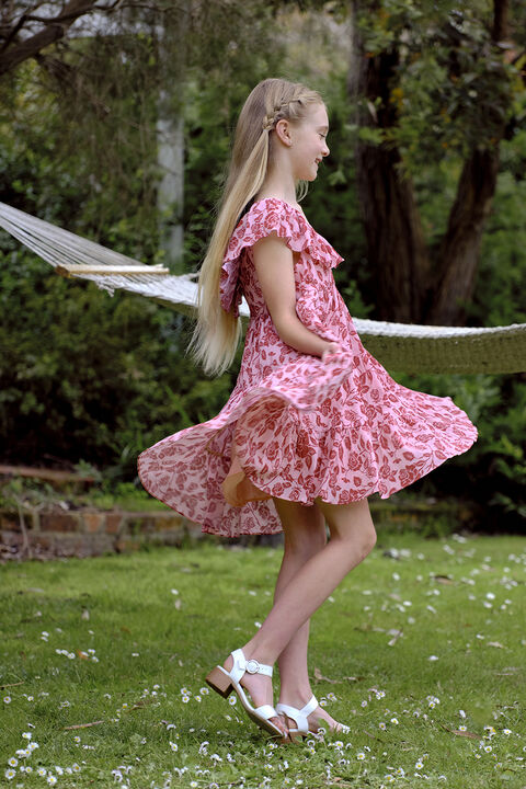 GIRLS MILLIE PLEATED FLORAL DRESS in colour RED PALM