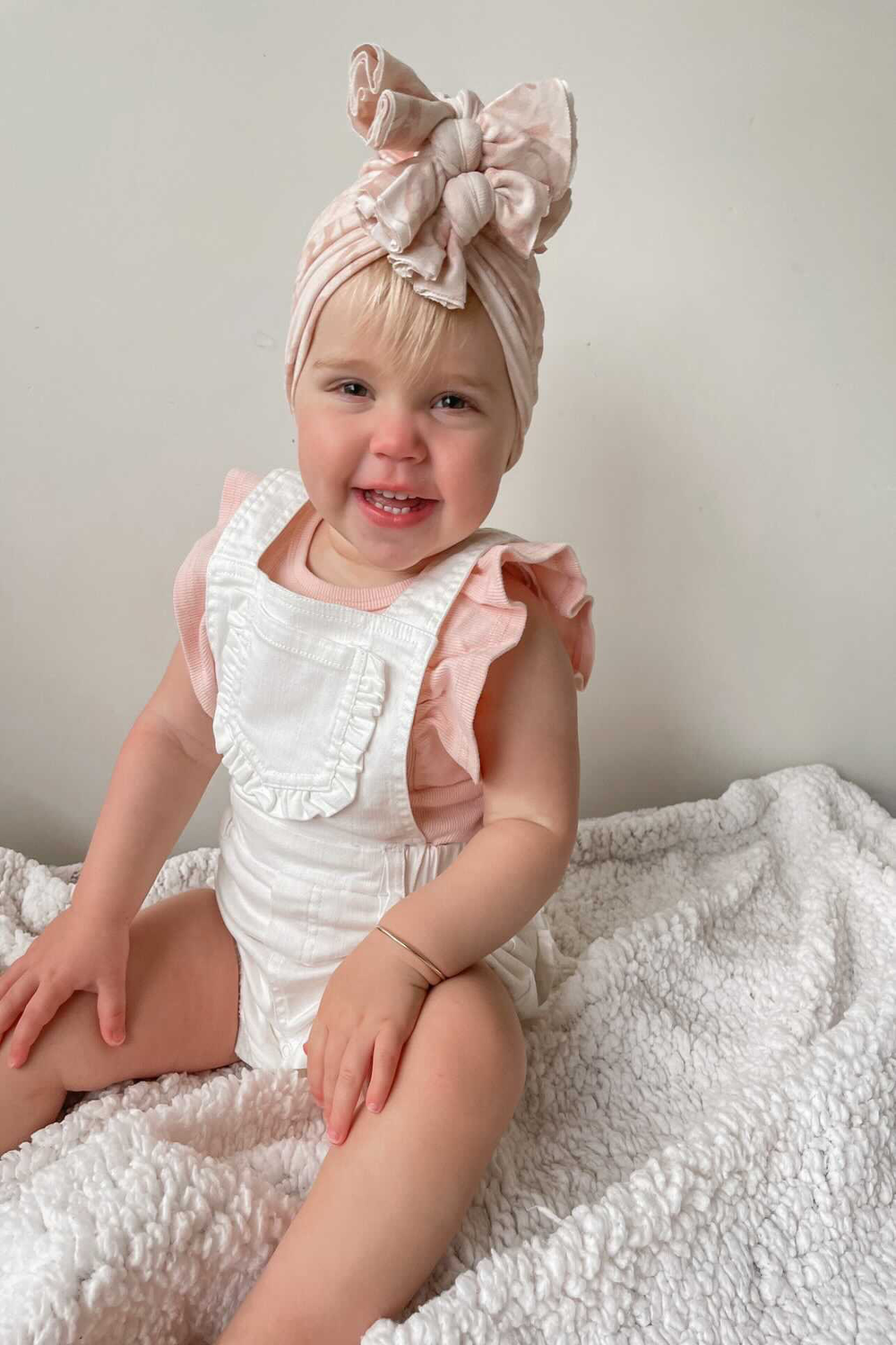 BABY GIRLS BOWIE OVERALL in colour CLOUD DANCER