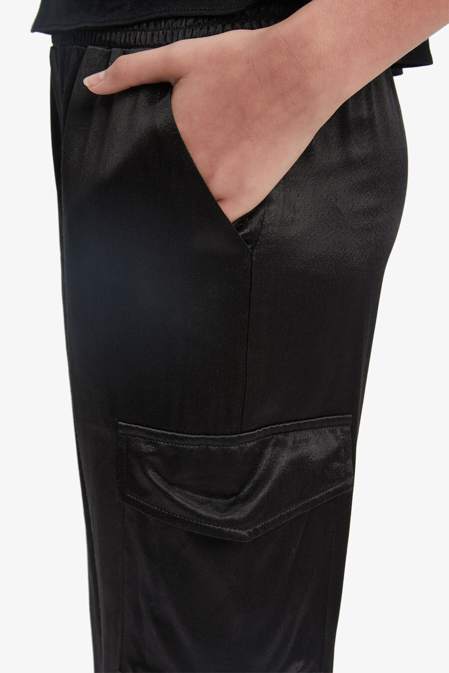 CORA CARGO PANT in colour BLACK