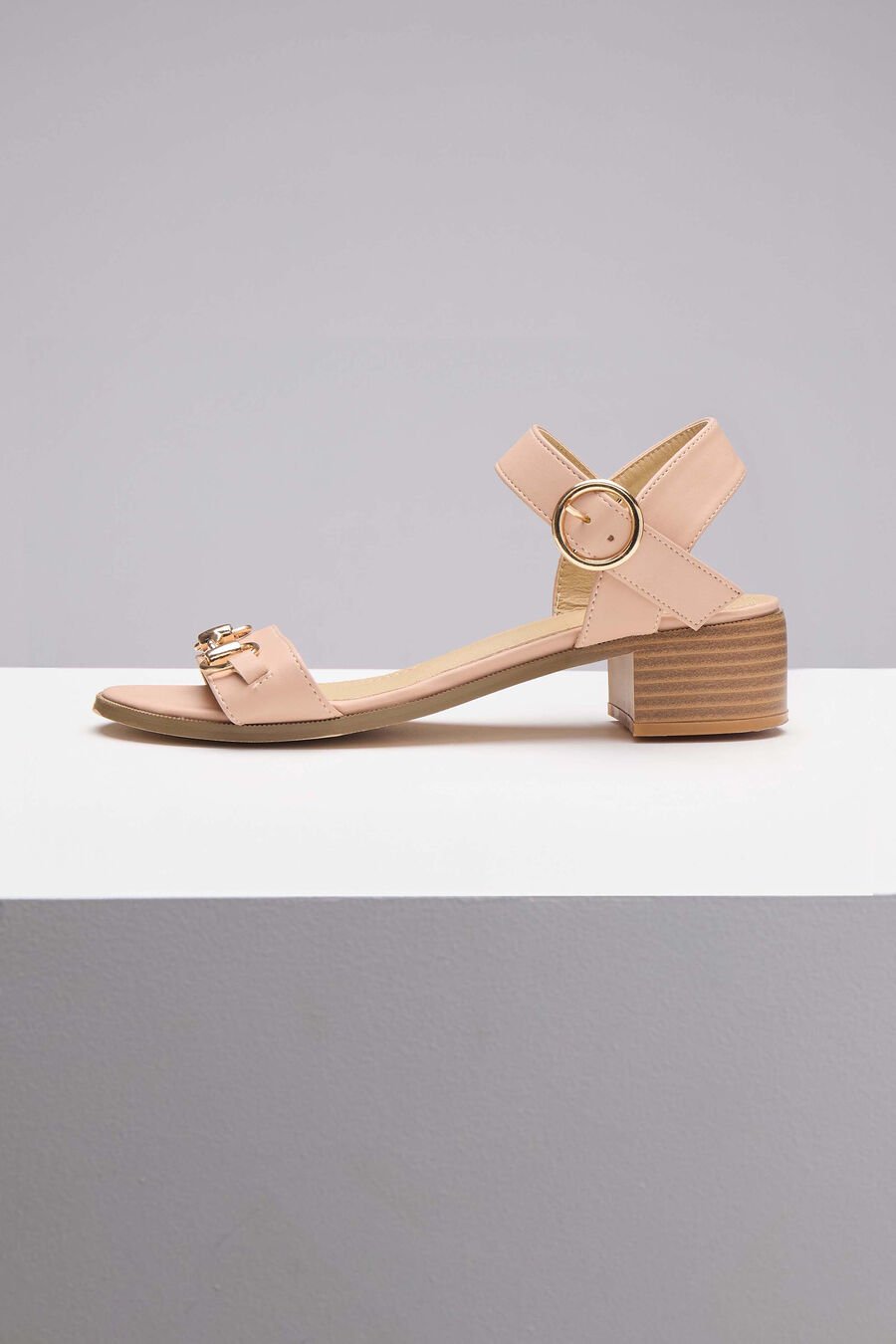 BUCKLE HEEL in colour TAN