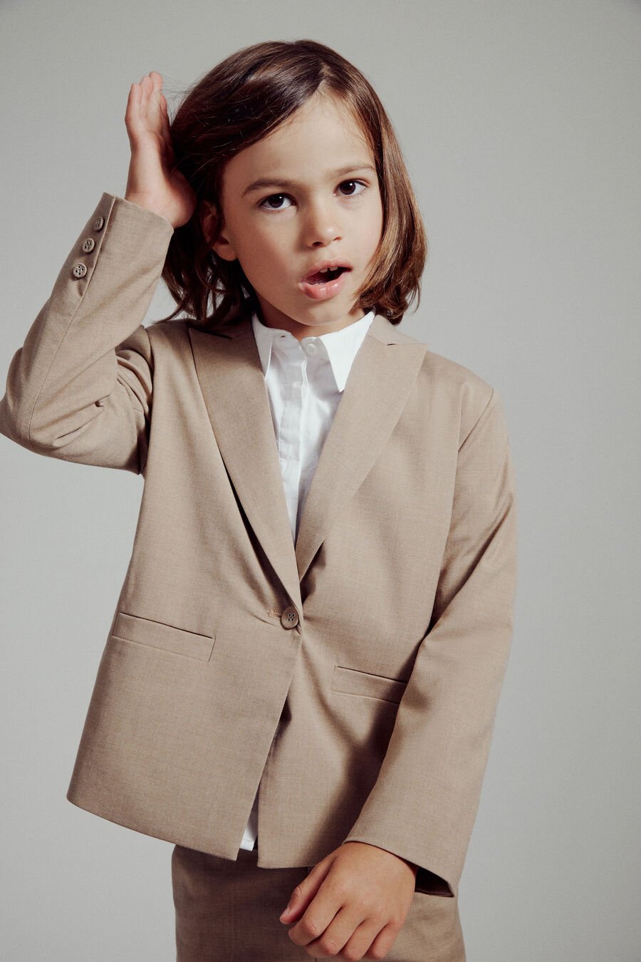 CHARLES BLAZER in colour SAND