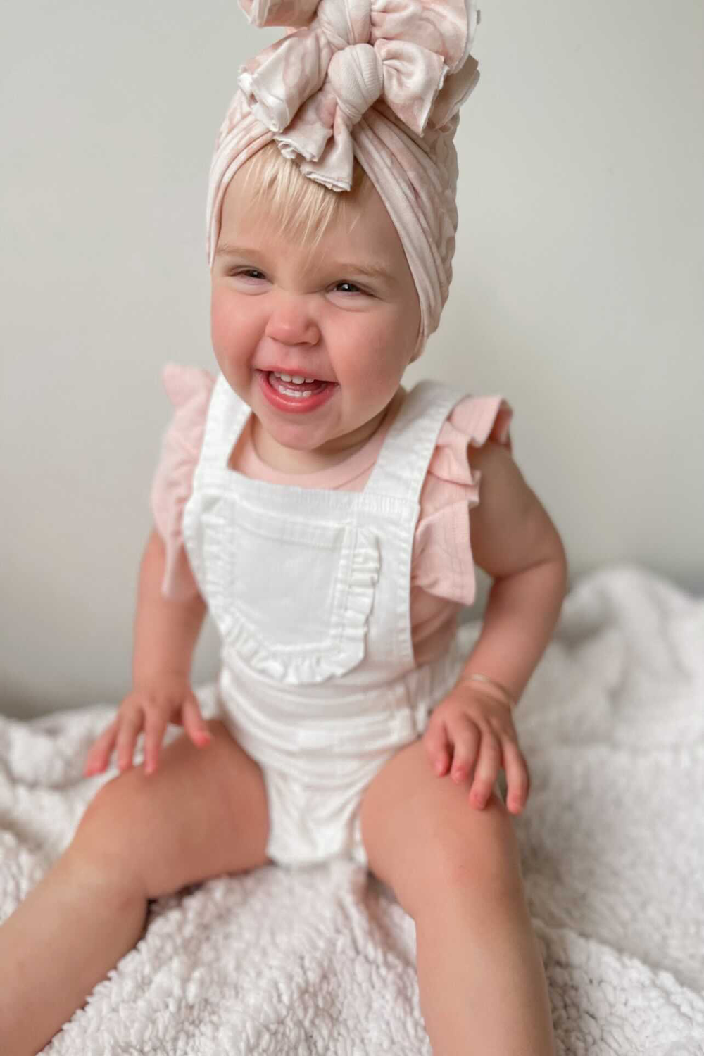 BABY GIRLS BOWIE OVERALL in colour CLOUD DANCER