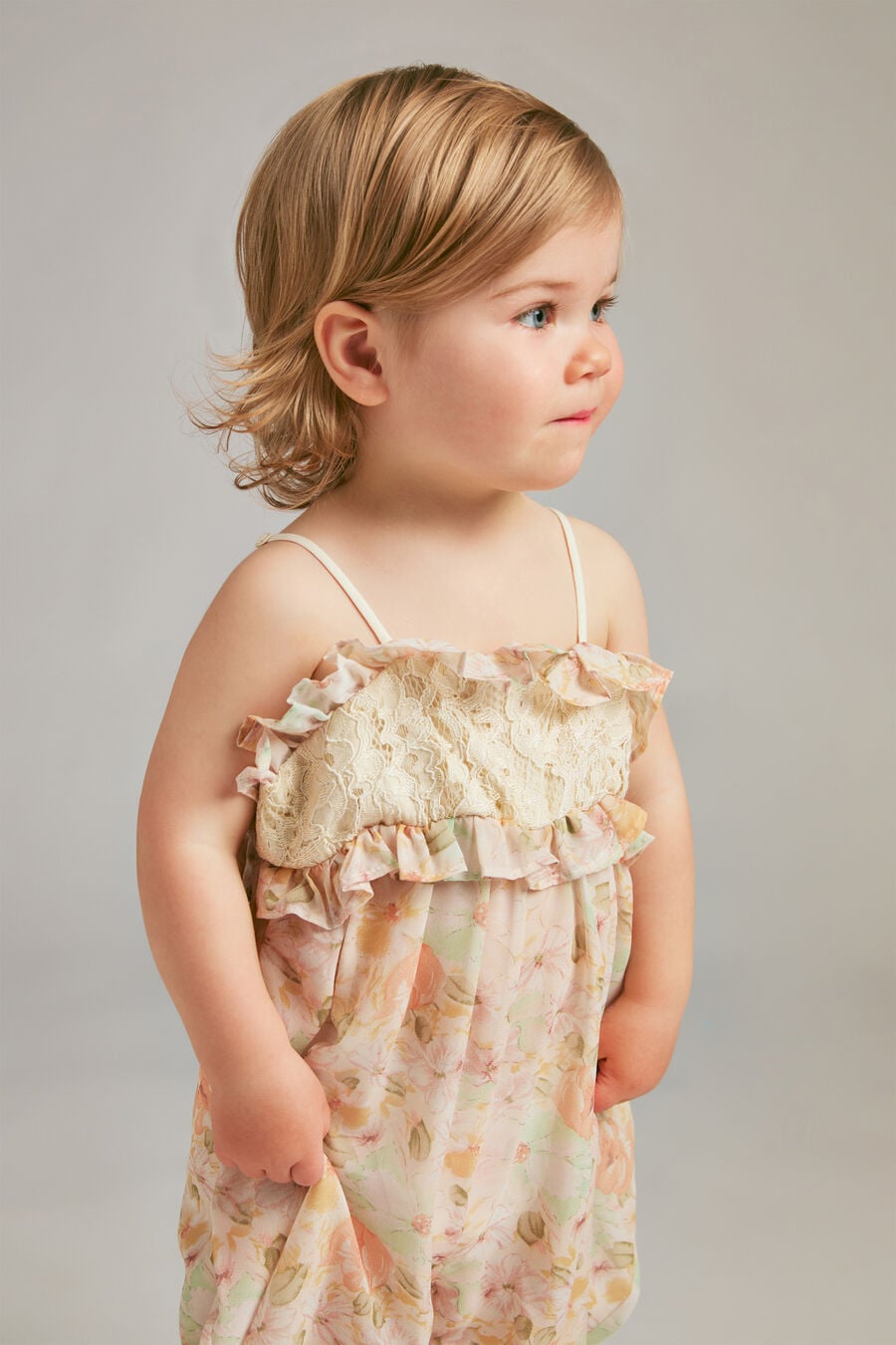 ANNA FLORAL ROMPER in colour Floral